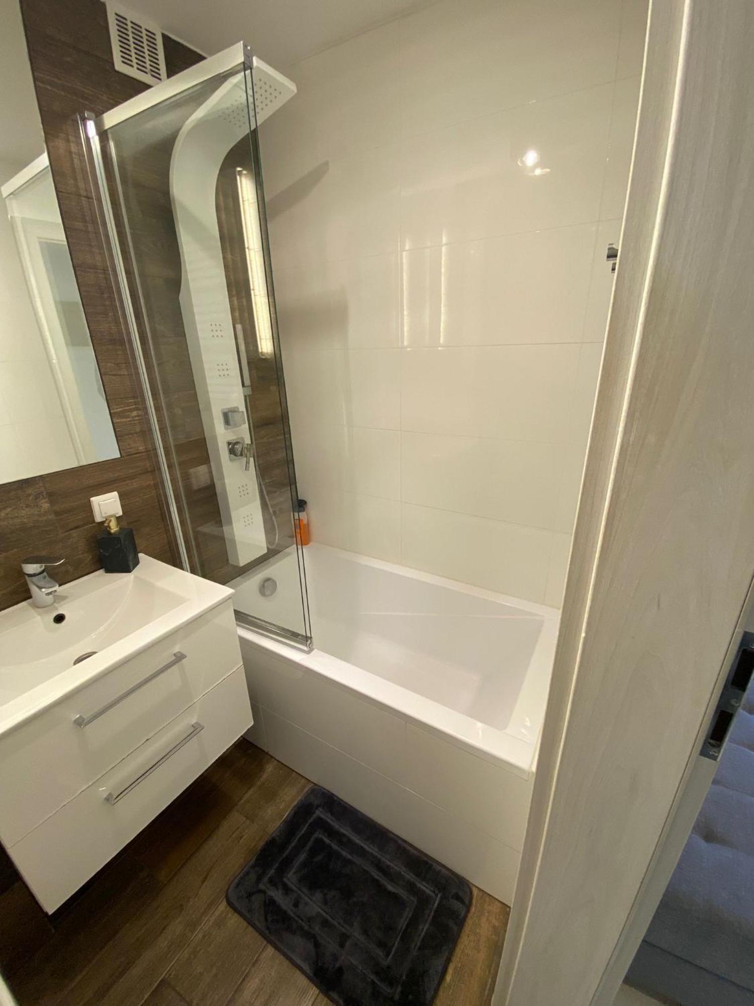 Appartement Przy Moscie à Rzeszów Extérieur photo